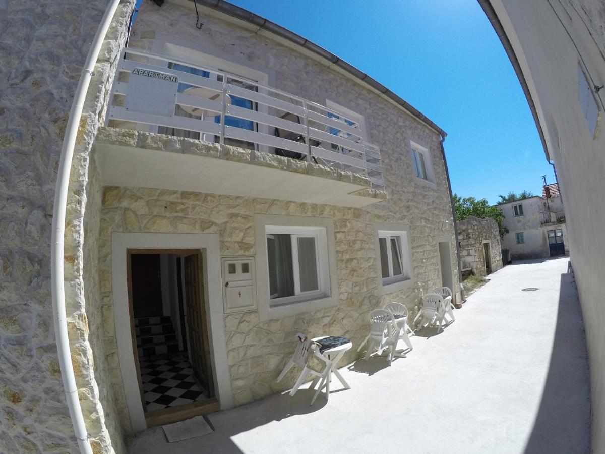 Apartments And Rooms By The Sea Bibinje, Zadar - 6199 Exterior photo